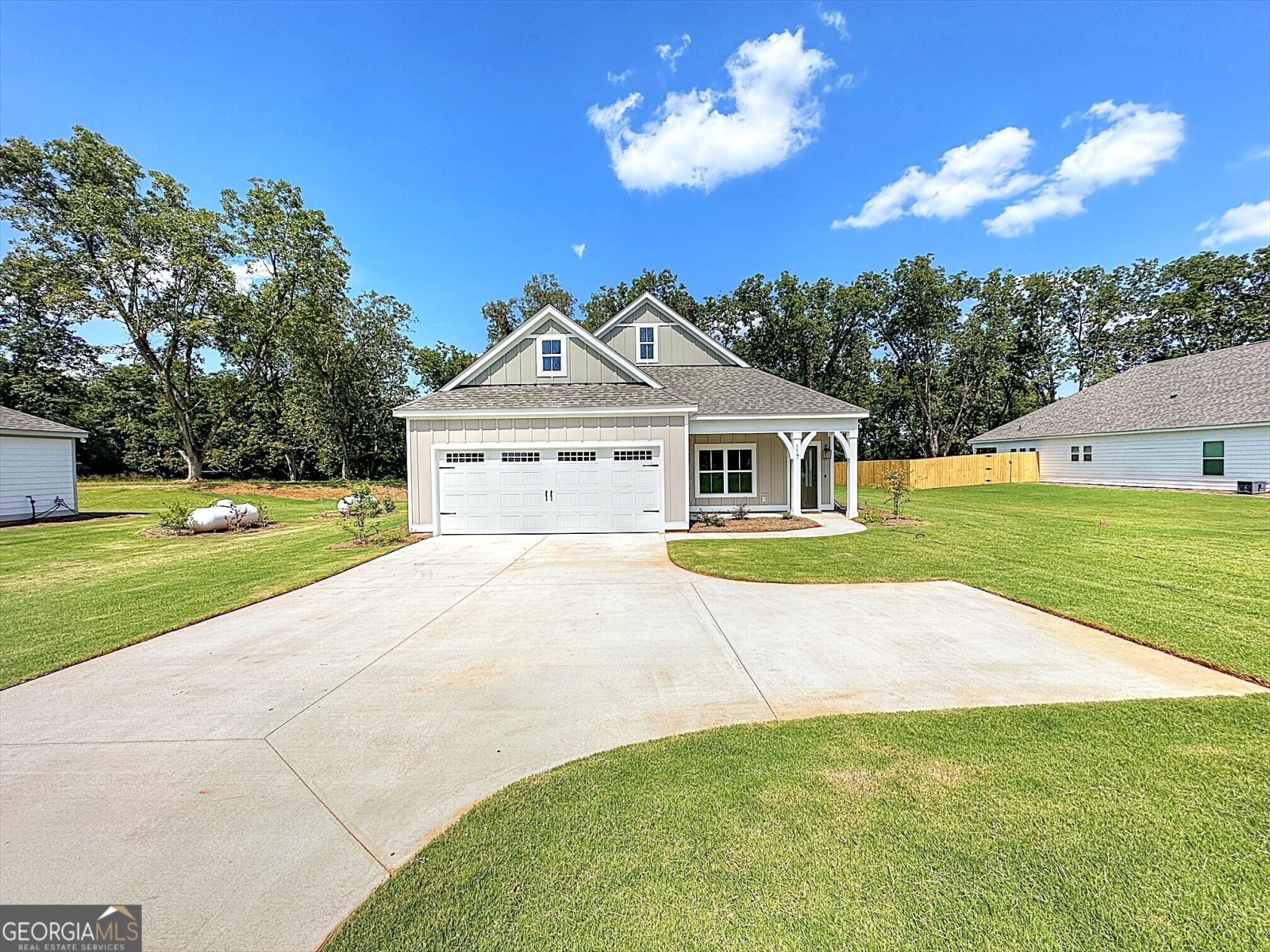 117 Chinaberry Street, Pine Mountain, Georgia 31822, 3 Bedrooms Bedrooms, ,2 BathroomsBathrooms,Residential,For Sale,Chinaberry,9130500