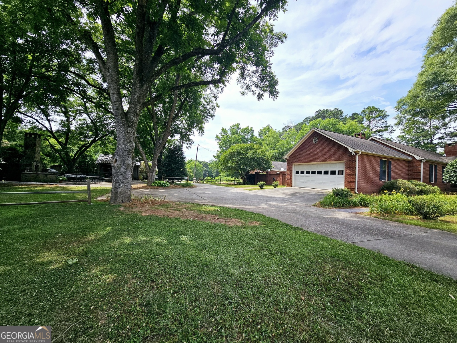 233 Sivell Road, LaGrange, Georgia 30241, 3 Bedrooms Bedrooms, ,2 BathroomsBathrooms,Residential,For Sale,Sivell,9131097