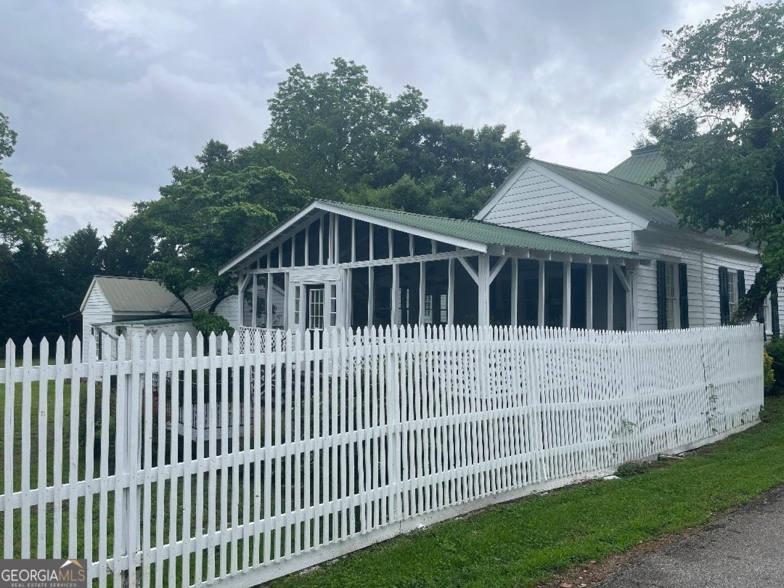 568 Talbotton Street, Greenville, Georgia 30222, 5 Bedrooms Bedrooms, ,4 BathroomsBathrooms,Residential,For Sale,Talbotton,9133215