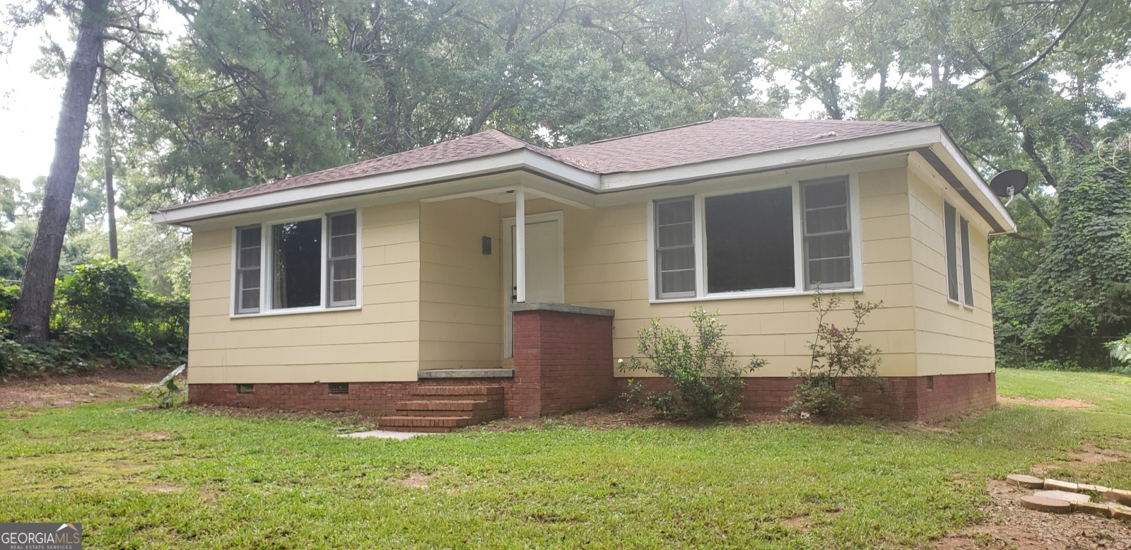 100 Holmes Street, Hogansville, Georgia 30230, 2 Bedrooms Bedrooms, ,1 BathroomBathrooms,Residential,For Sale,Holmes,9134729