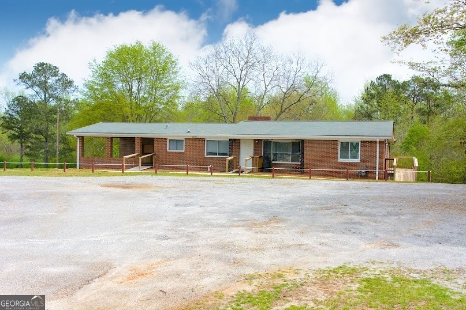 2548 S Highway 27, Carrollton, Georgia 30117, ,Commercial Sale,For Sale,S Highway 27,9136666