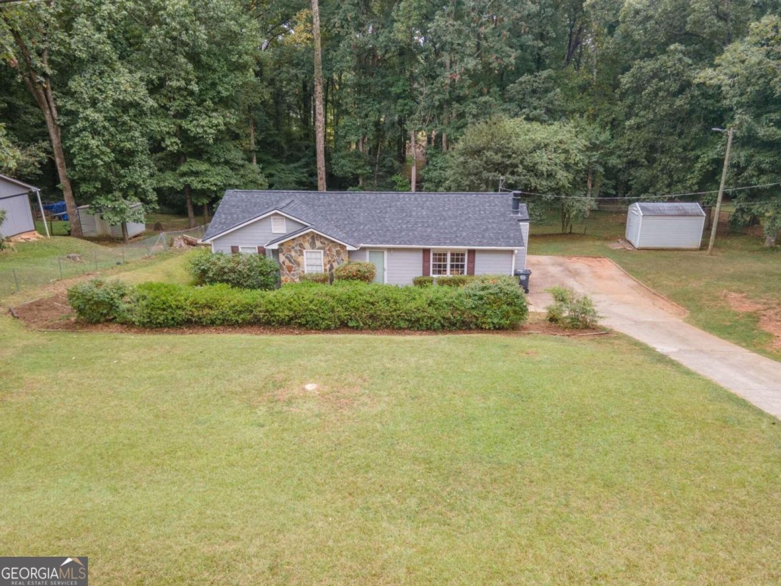 105 Shady Oak Drive, Lagrange, Georgia 30240, 3 Bedrooms Bedrooms, ,2 BathroomsBathrooms,Residential,For Sale,Shady Oak,9136667