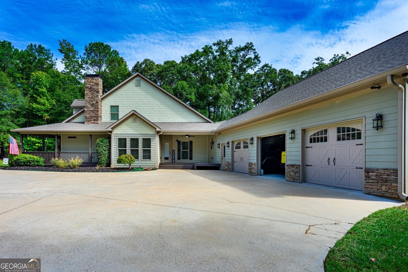 225 Thrash Road, Lagrange, Georgia 30241, 4 Bedrooms Bedrooms, ,4 BathroomsBathrooms,Residential,For Sale,Thrash,9136697