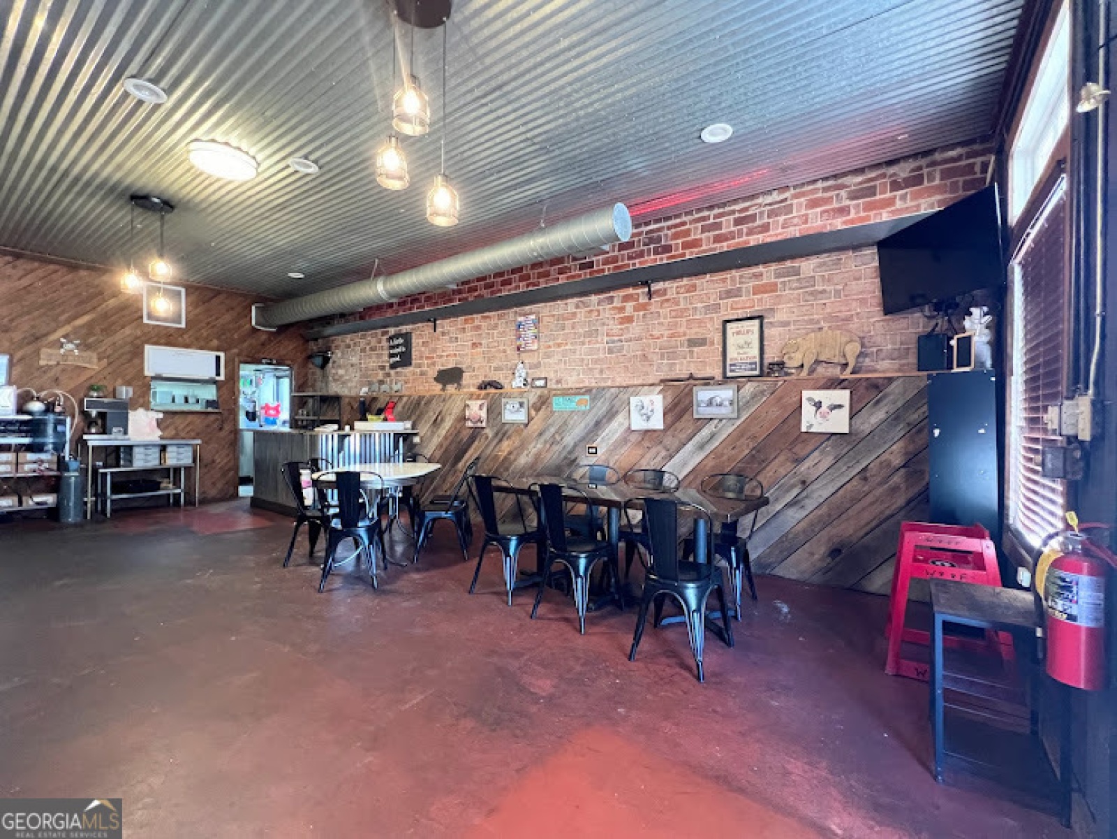 665 Main Street, Whitesburg, Georgia 30185, ,Commercial Sale,For Sale,Main,9137757