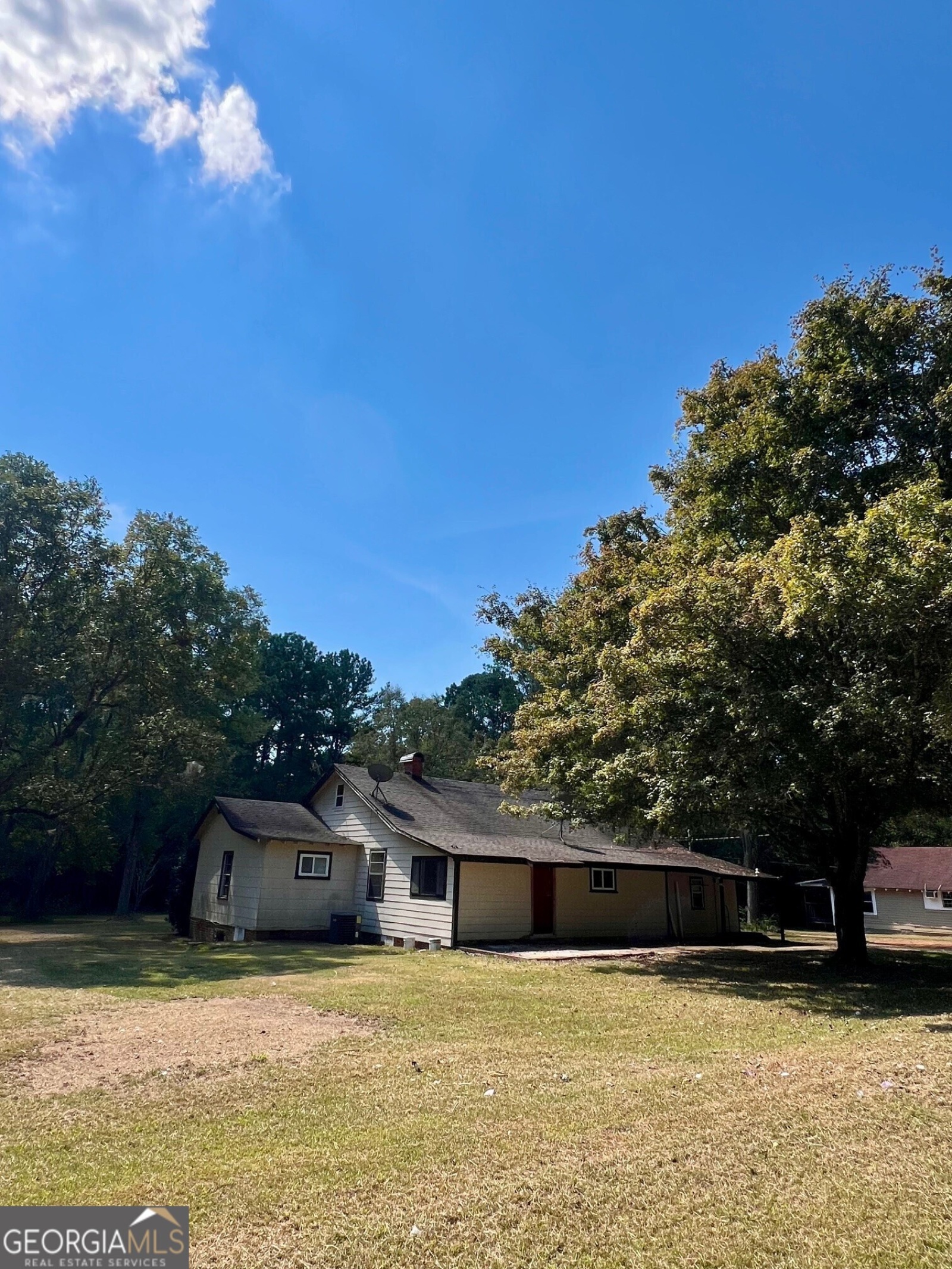 3067 Sr 18 Highway, West Point, Georgia 31833, ,Residential Income,For Sale,Sr 18,9137800