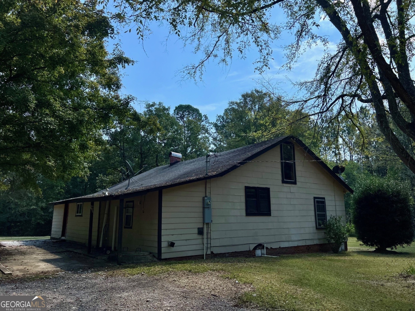 3067 Sr 18 Highway, West Point, Georgia 31833, ,Residential Income,For Sale,Sr 18,9137800