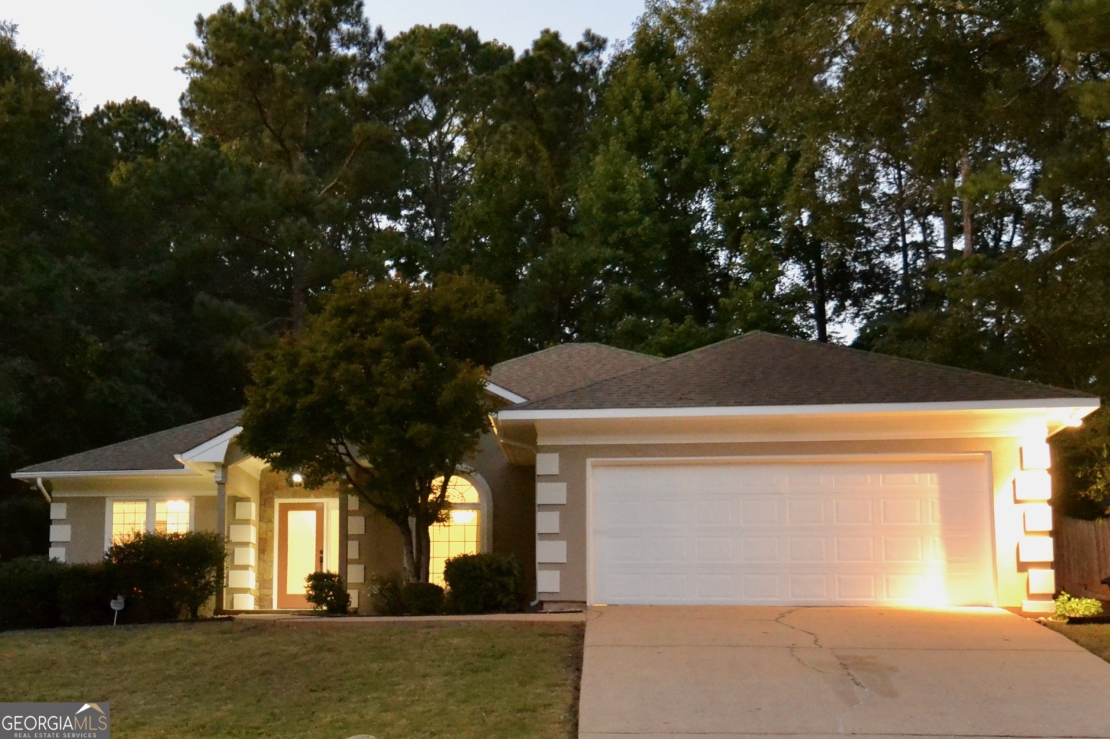 911 Oakwood Drive, Columbus, Georgia 31904, 3 Bedrooms Bedrooms, ,2 BathroomsBathrooms,Residential,For Sale,Oakwood,9138374