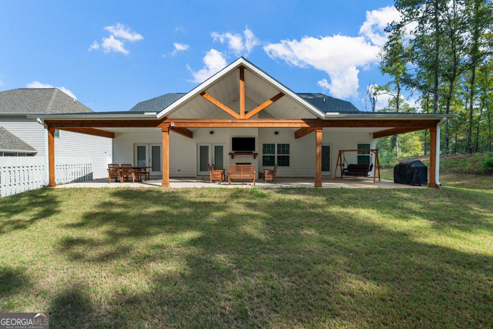 8001 Hayfields Road, Columbus, Georgia 31904, 4 Bedrooms Bedrooms, ,3 BathroomsBathrooms,Residential,For Sale,Hayfields,9138399