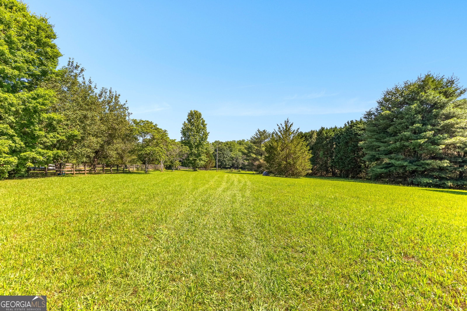 470 Lawshe Road, Senoia, Georgia 30276, 3 Bedrooms Bedrooms, ,2 BathroomsBathrooms,Residential,For Sale,Lawshe,9138437