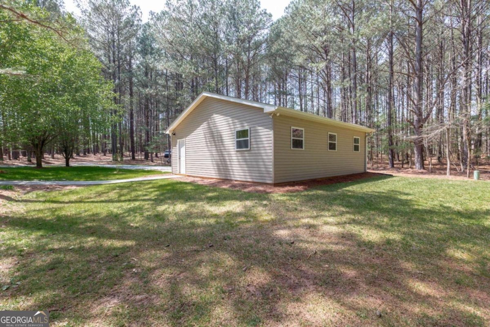 70 Waller Rd Road, Senoia, Georgia 30276, 4 Bedrooms Bedrooms, ,3 BathroomsBathrooms,Residential,For Sale,Waller Rd,9138442