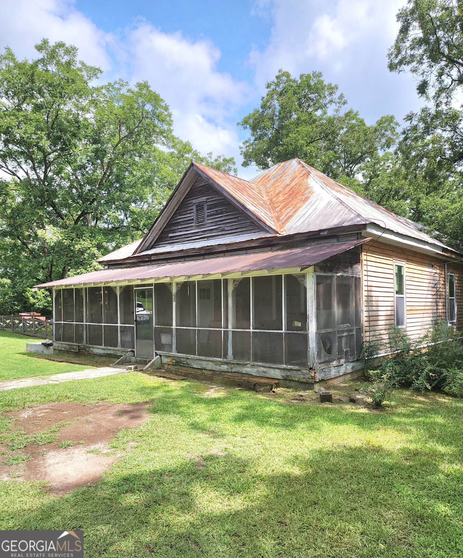 220 Fowler Street, Greenville, Georgia 30222, 3 Bedrooms Bedrooms, ,2 BathroomsBathrooms,Residential,For Sale,Fowler,9138555