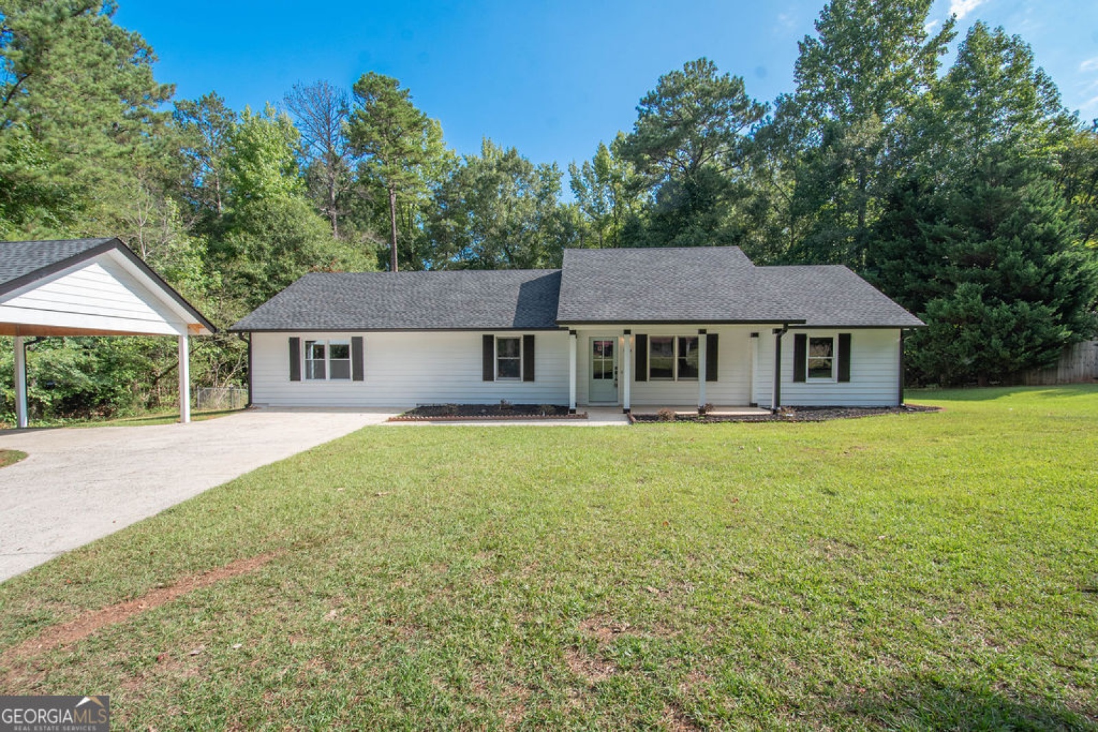 7534 Gordon Road, Senoia, Georgia 30276, 3 Bedrooms Bedrooms, ,2 BathroomsBathrooms,Residential,For Sale,Gordon,9138573