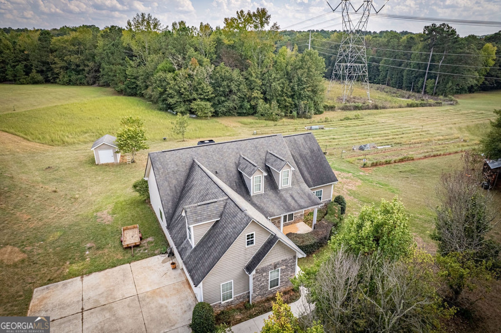 1992 Old Corinth Road, Newnan, Georgia 30263, 3 Bedrooms Bedrooms, ,2 BathroomsBathrooms,Residential,For Sale,Old Corinth,9138590