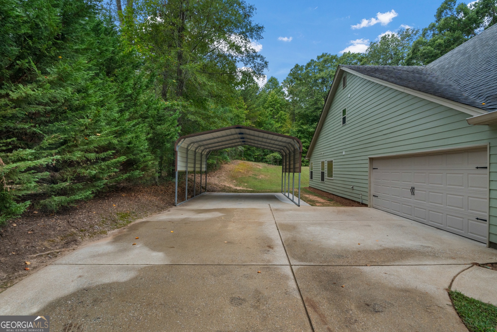 890 John Lovelace Road, Lagrange, Georgia 30241, 5 Bedrooms Bedrooms, ,3 BathroomsBathrooms,Residential,For Sale,John Lovelace,9138609