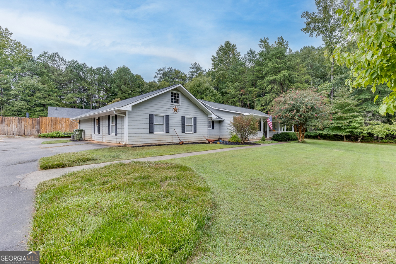 36 LAKESHORE Drive, Temple, Georgia 30179, 5 Bedrooms Bedrooms, ,2 BathroomsBathrooms,Residential,For Sale,LAKESHORE,9138626