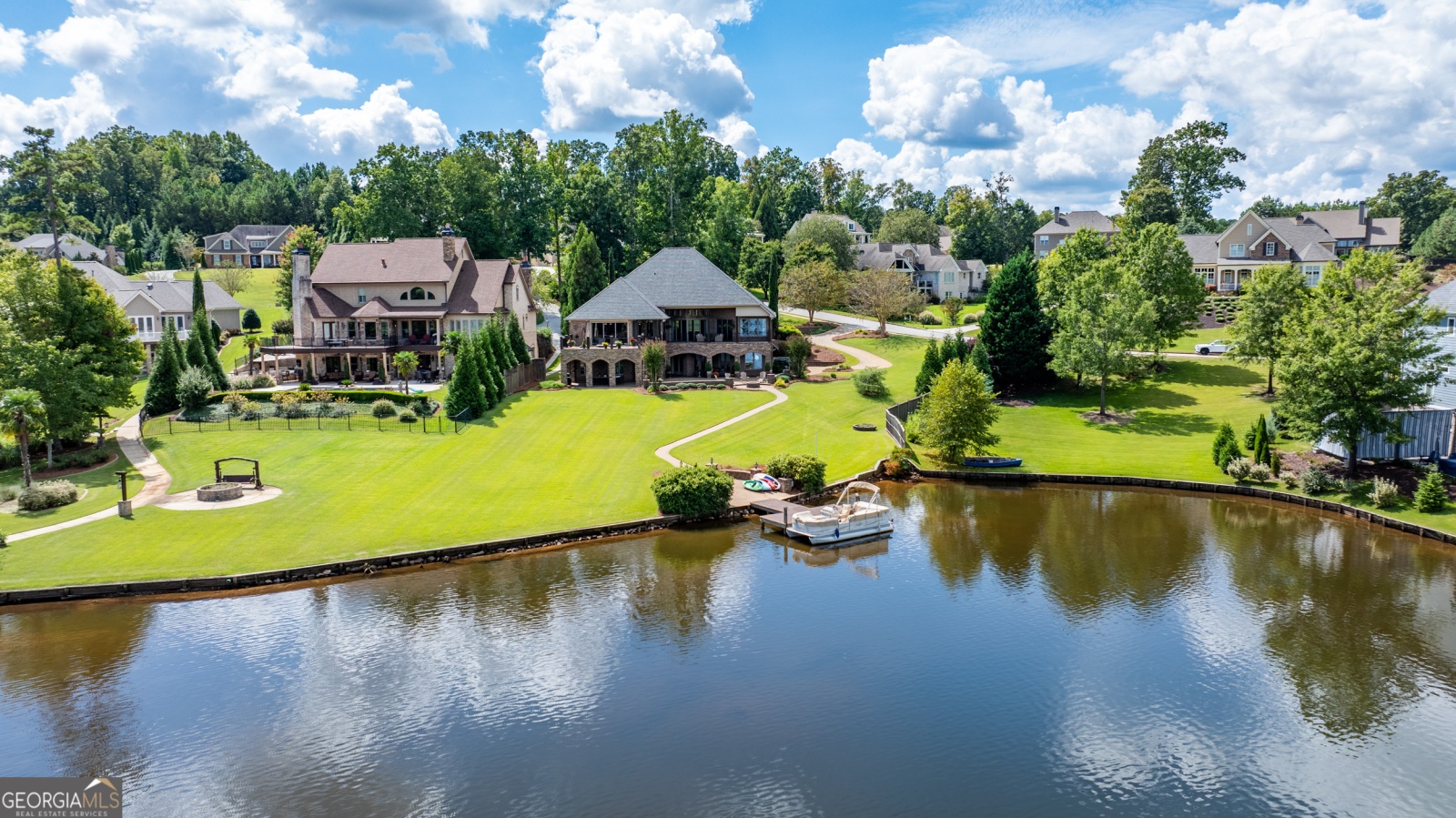 19 Indian Rock Point, Newnan, Georgia 30263, 5 Bedrooms Bedrooms, ,4 BathroomsBathrooms,Residential,For Sale,Indian Rock,9138702