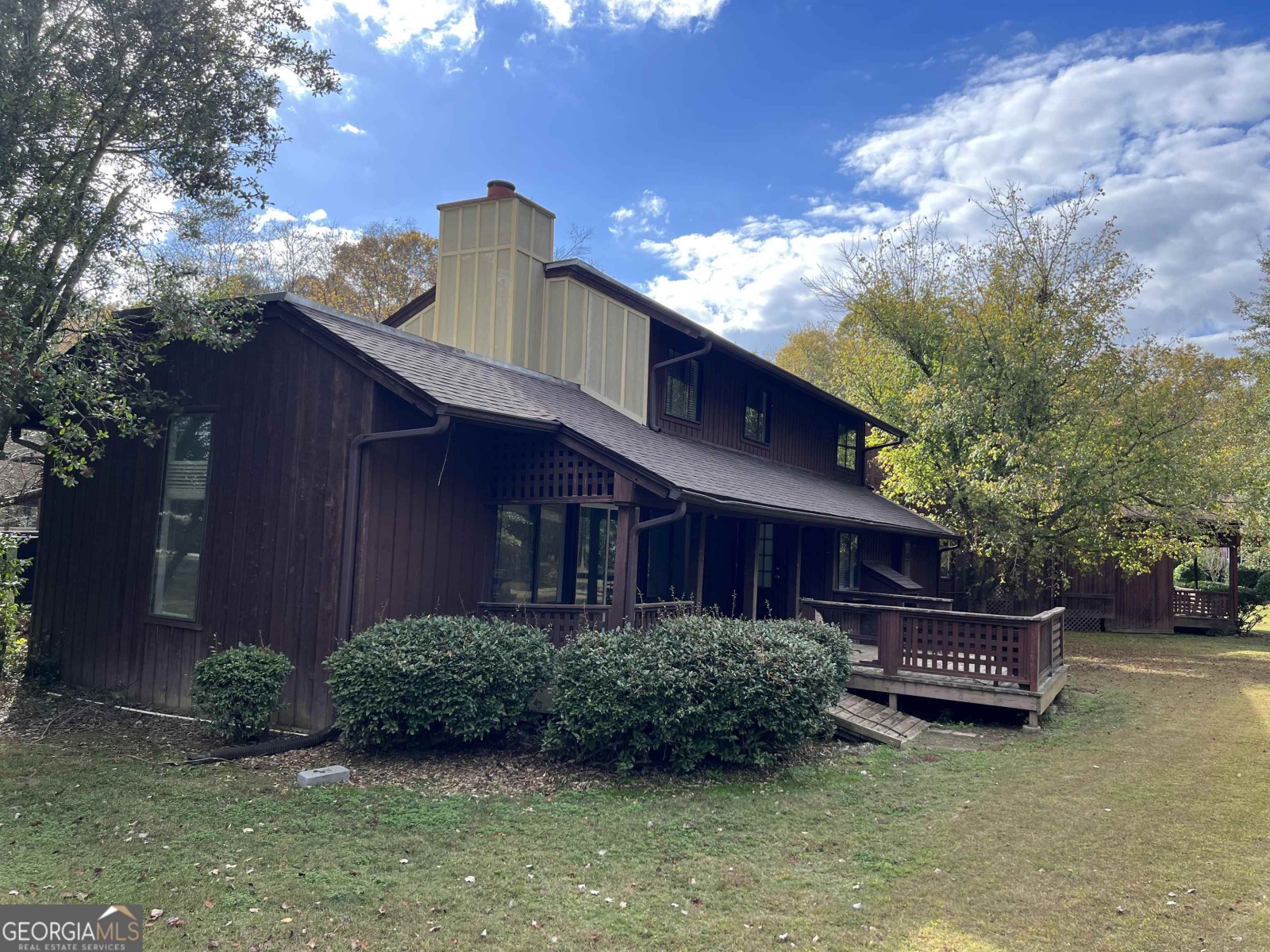 20 Fairway Lane, Peachtree City, Georgia 30269, 4 Bedrooms Bedrooms, ,3 BathroomsBathrooms,Residential,For Sale,Fairway,9138742