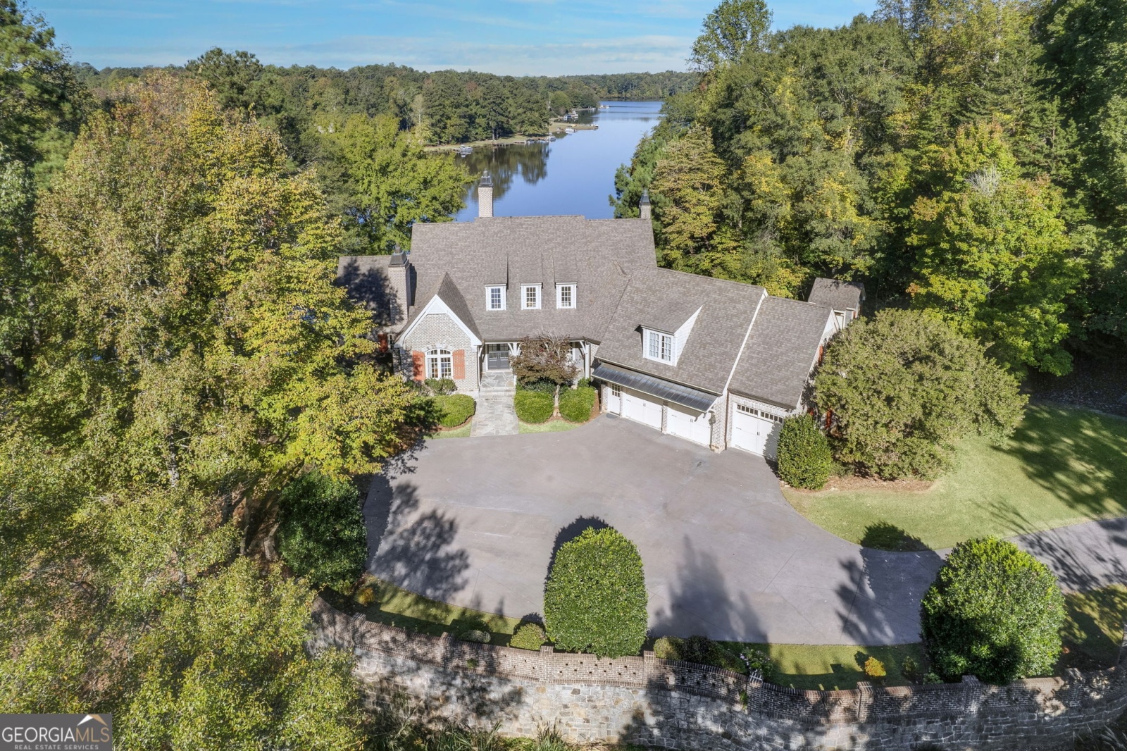 110 Island Cove Drive, Newnan, Georgia 30263, 5 Bedrooms Bedrooms, ,5 BathroomsBathrooms,Residential,For Sale,Island Cove,9138747