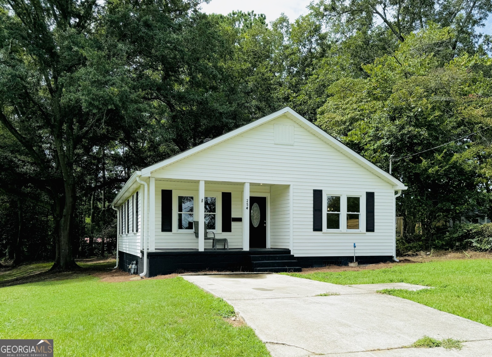 254 Broad Street, Tallapoosa, Georgia 30176, 3 Bedrooms Bedrooms, ,1 BathroomBathrooms,Residential,For Sale,Broad,9138750