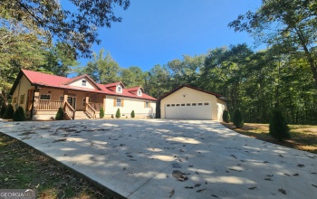 60 Yellow Lane, Grantville, Georgia 30220, 4 Bedrooms Bedrooms, ,2 BathroomsBathrooms,Residential,For Sale,Yellow,9138762