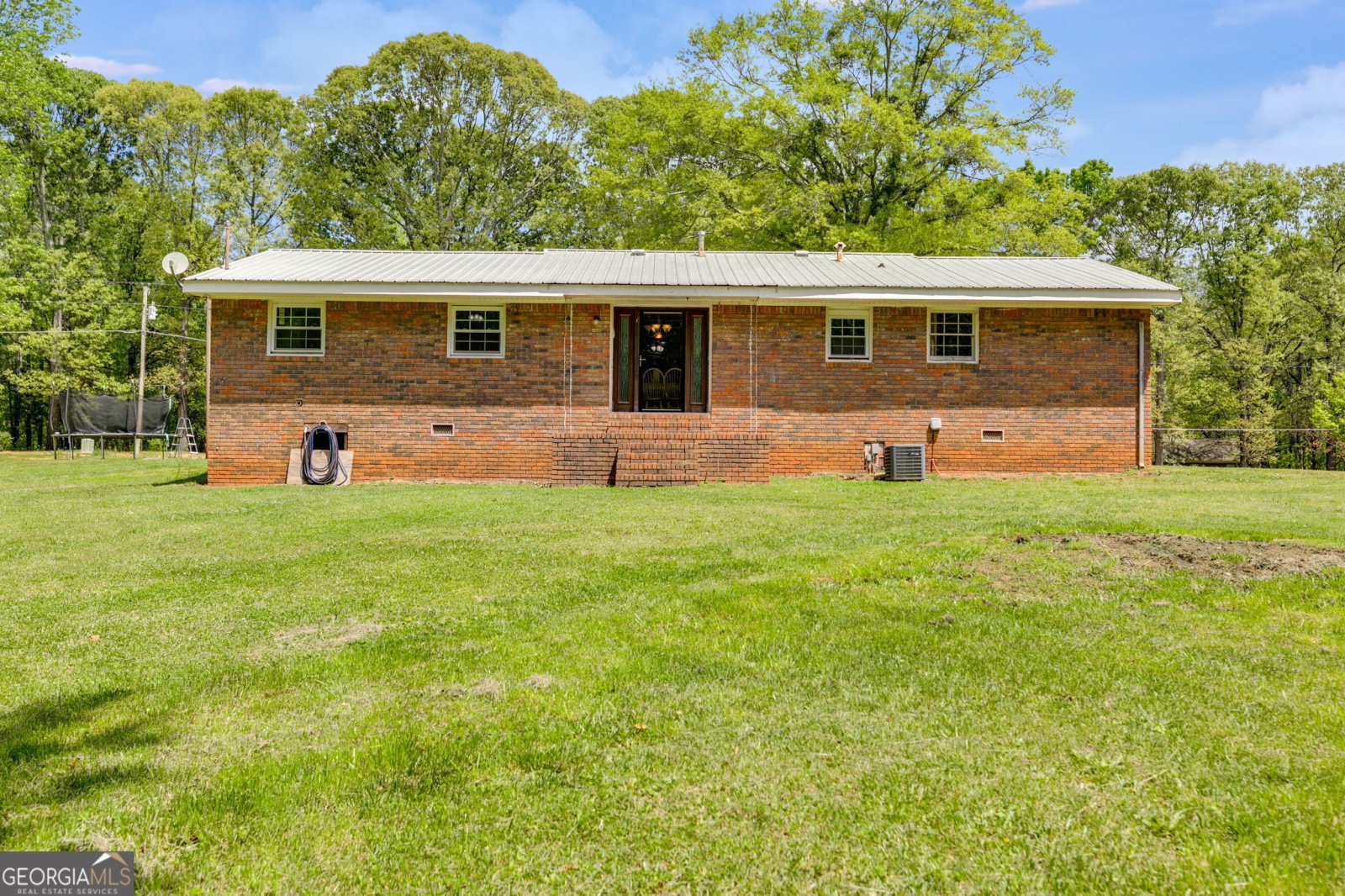 5600 Smithfield Road, Bowdon, Georgia 30108, 3 Bedrooms Bedrooms, ,2 BathroomsBathrooms,Residential,For Sale,Smithfield,9138764