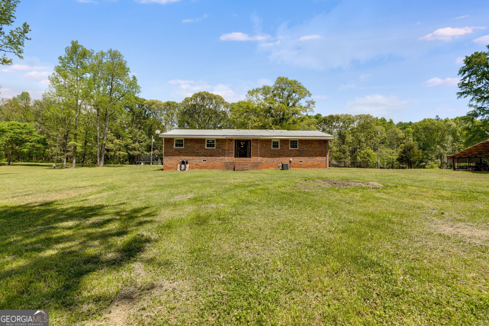 5600 Smithfield Road, Bowdon, Georgia 30108, 3 Bedrooms Bedrooms, ,2 BathroomsBathrooms,Residential,For Sale,Smithfield,9138764