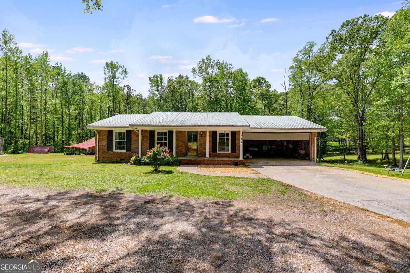 5600 Smithfield Road, Bowdon, Georgia 30108, 3 Bedrooms Bedrooms, ,2 BathroomsBathrooms,Residential,For Sale,Smithfield,9138764