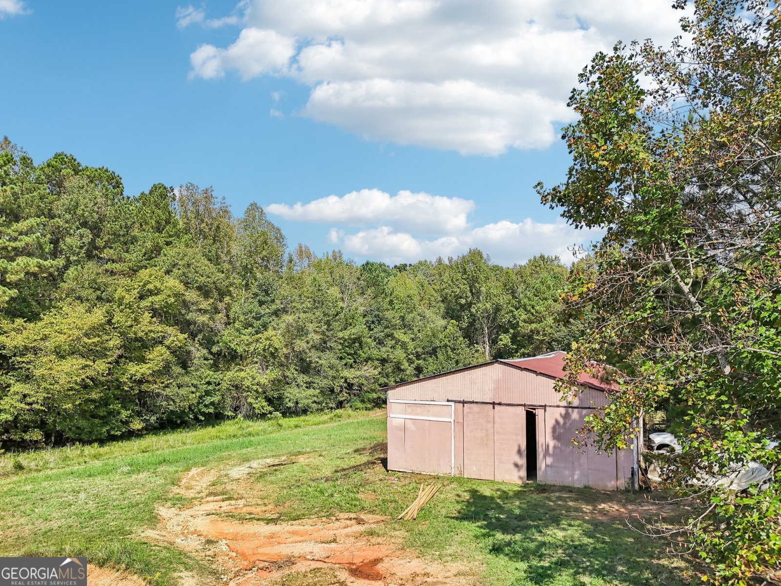 1110 Beavers Road, Newnan, Georgia 30263, 5 Bedrooms Bedrooms, ,4 BathroomsBathrooms,Residential,For Sale,Beavers,9138775