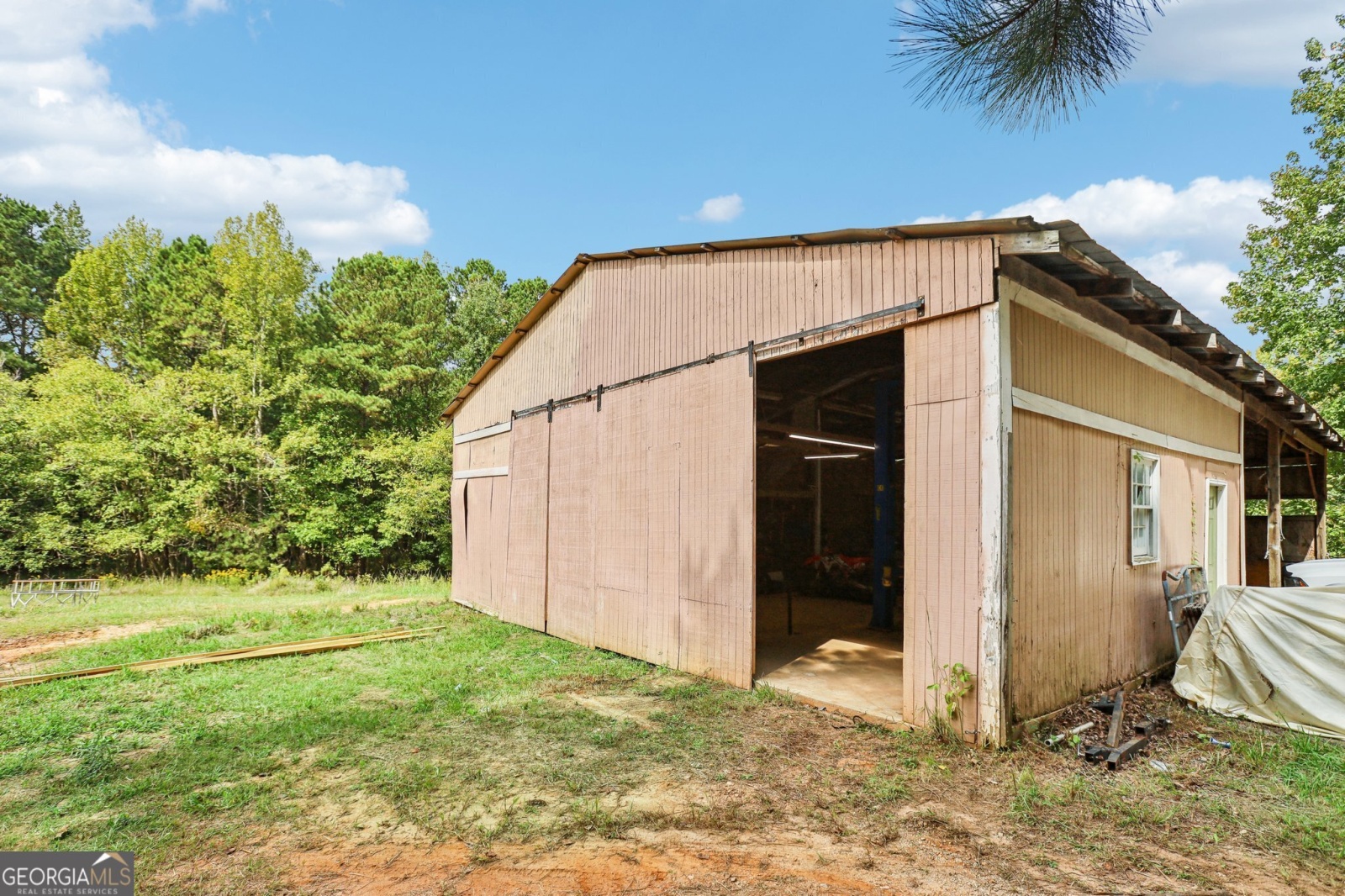 1110 Beavers Road, Newnan, Georgia 30263, 5 Bedrooms Bedrooms, ,4 BathroomsBathrooms,Residential,For Sale,Beavers,9138775