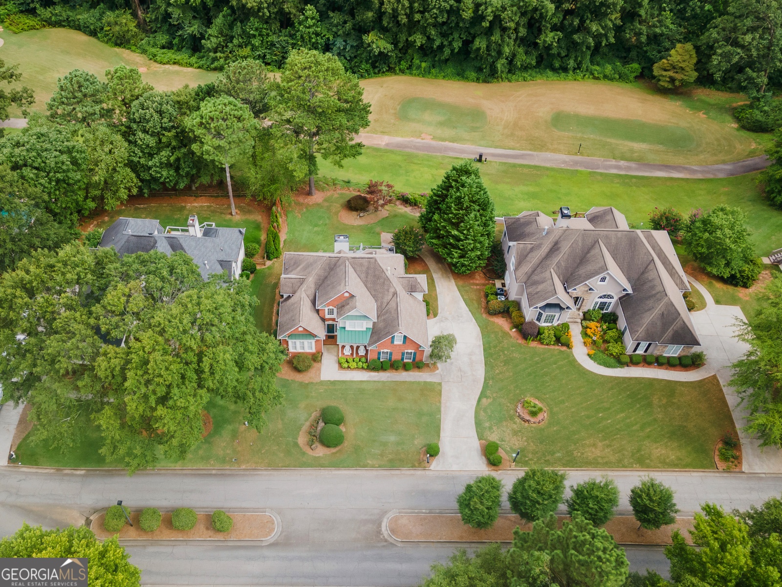 2510 Shoreline Parkway, Villa Rica, Georgia 30180, 4 Bedrooms Bedrooms, ,3 BathroomsBathrooms,Residential,For Sale,Shoreline,9138832