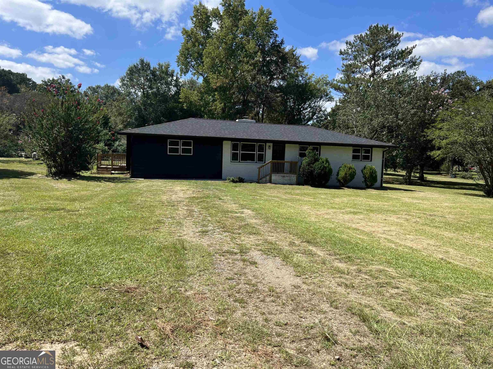 415 Crabapple Rd Road, Fayetteville, Georgia 30215, 3 Bedrooms Bedrooms, ,2 BathroomsBathrooms,Residential,For Sale,Crabapple Rd,9138836