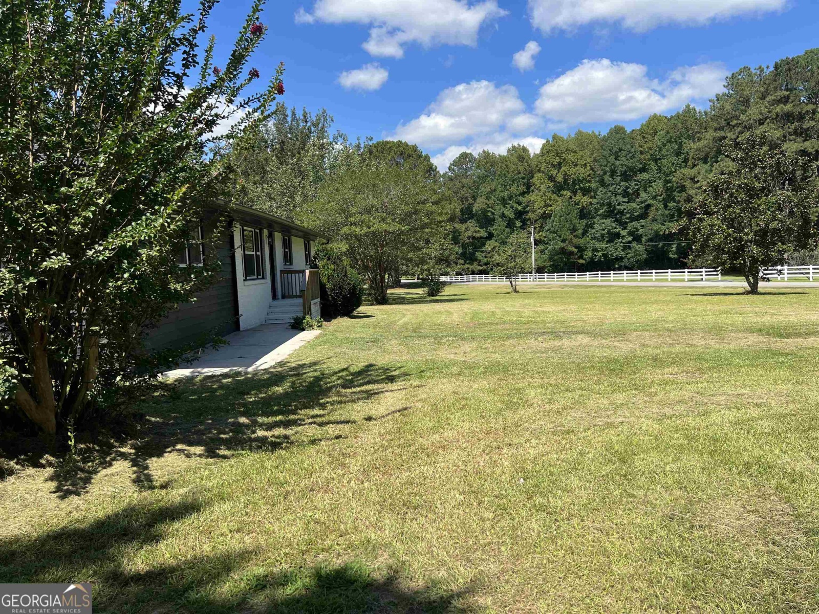 415 Crabapple Rd Road, Fayetteville, Georgia 30215, 3 Bedrooms Bedrooms, ,2 BathroomsBathrooms,Residential,For Sale,Crabapple Rd,9138836