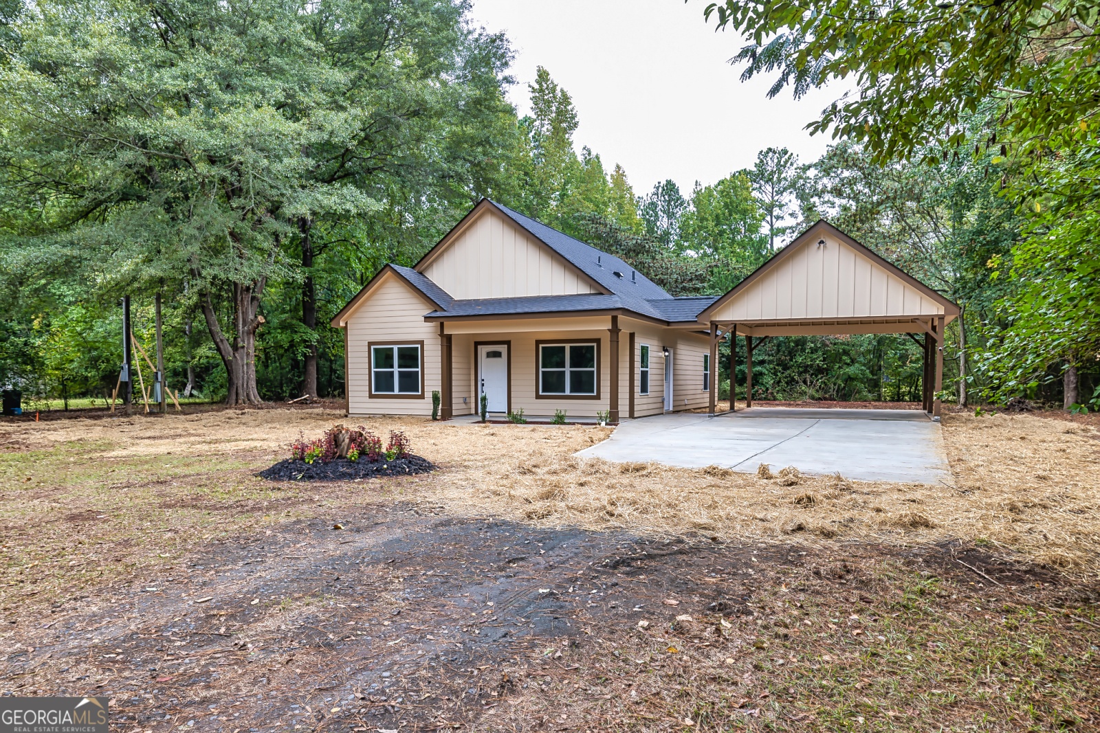 76 River Circle, Hogansville, Georgia 30230, 3 Bedrooms Bedrooms, ,2 BathroomsBathrooms,Residential,For Sale,River,9138910