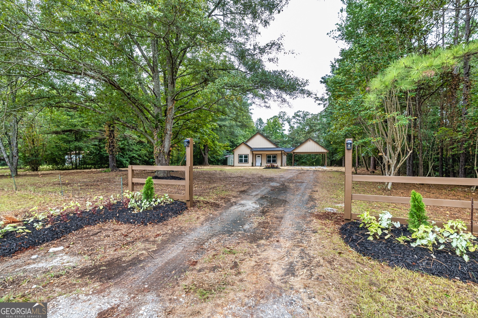 76 River Circle, Hogansville, Georgia 30230, 3 Bedrooms Bedrooms, ,2 BathroomsBathrooms,Residential,For Sale,River,9138910