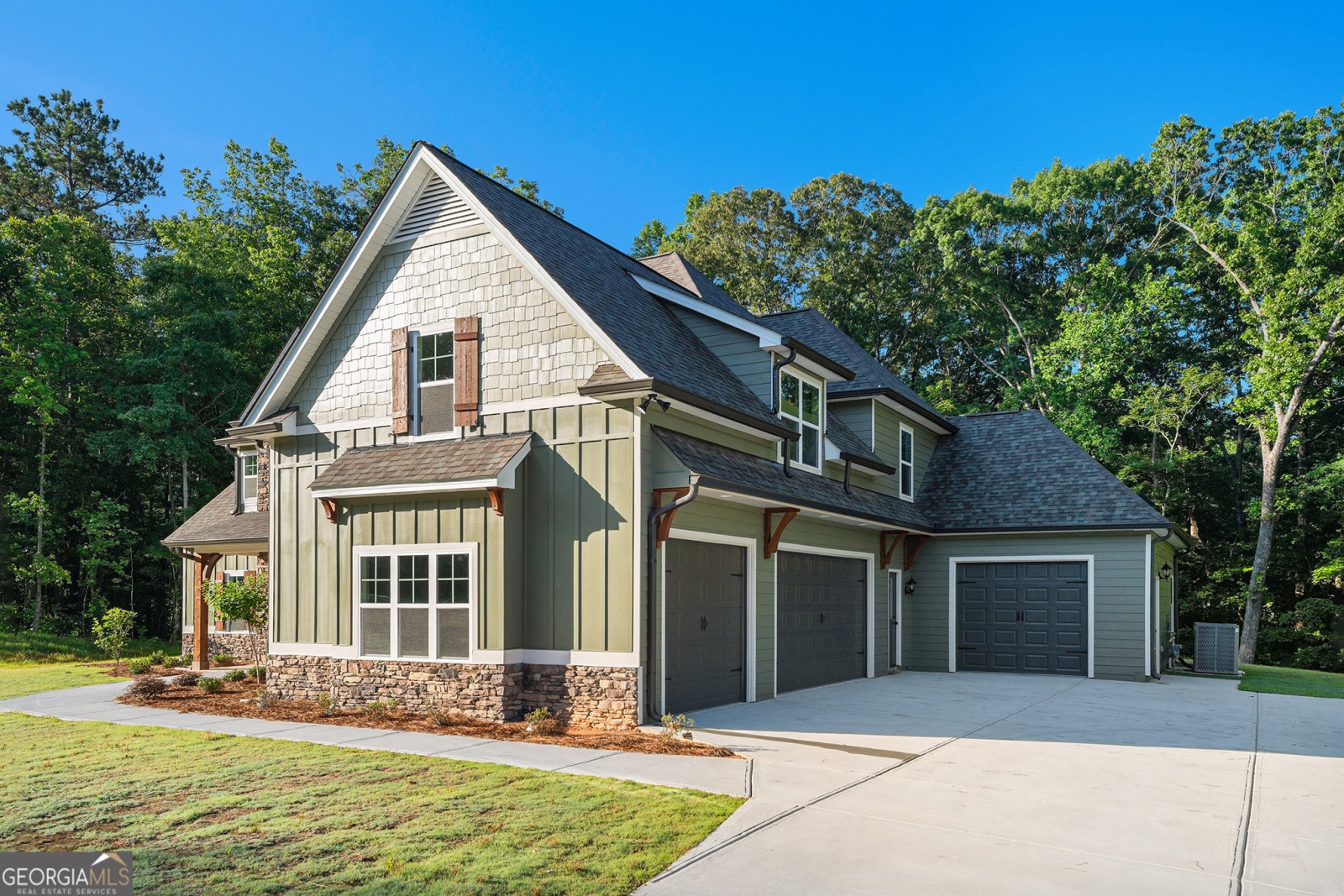 110 Gwendolyn Court, Carrollton, Georgia 30117, 6 Bedrooms Bedrooms, ,5 BathroomsBathrooms,Residential,For Sale,Gwendolyn,9138991