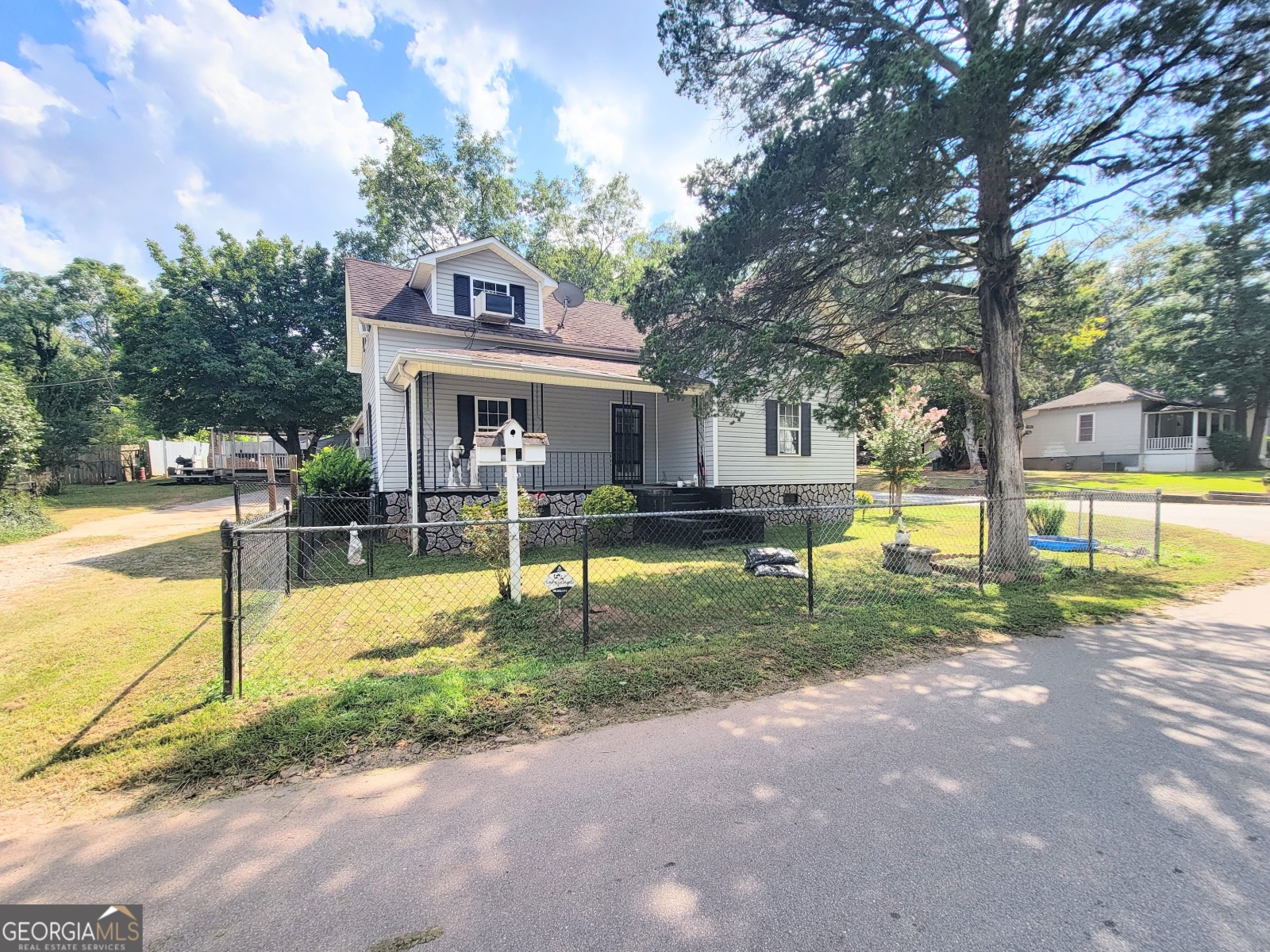 5 Freeman Street, Newnan, Georgia 30263, 3 Bedrooms Bedrooms, ,3 BathroomsBathrooms,Residential,For Sale,Freeman,9139021