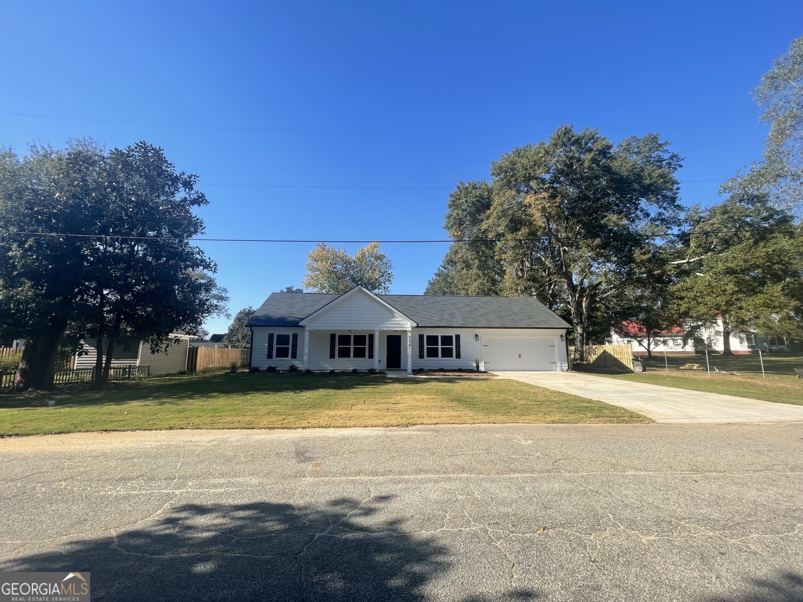 126 Durand Street, Woodbury, Georgia 30293, 3 Bedrooms Bedrooms, ,2 BathroomsBathrooms,Residential,For Sale,Durand,9139068