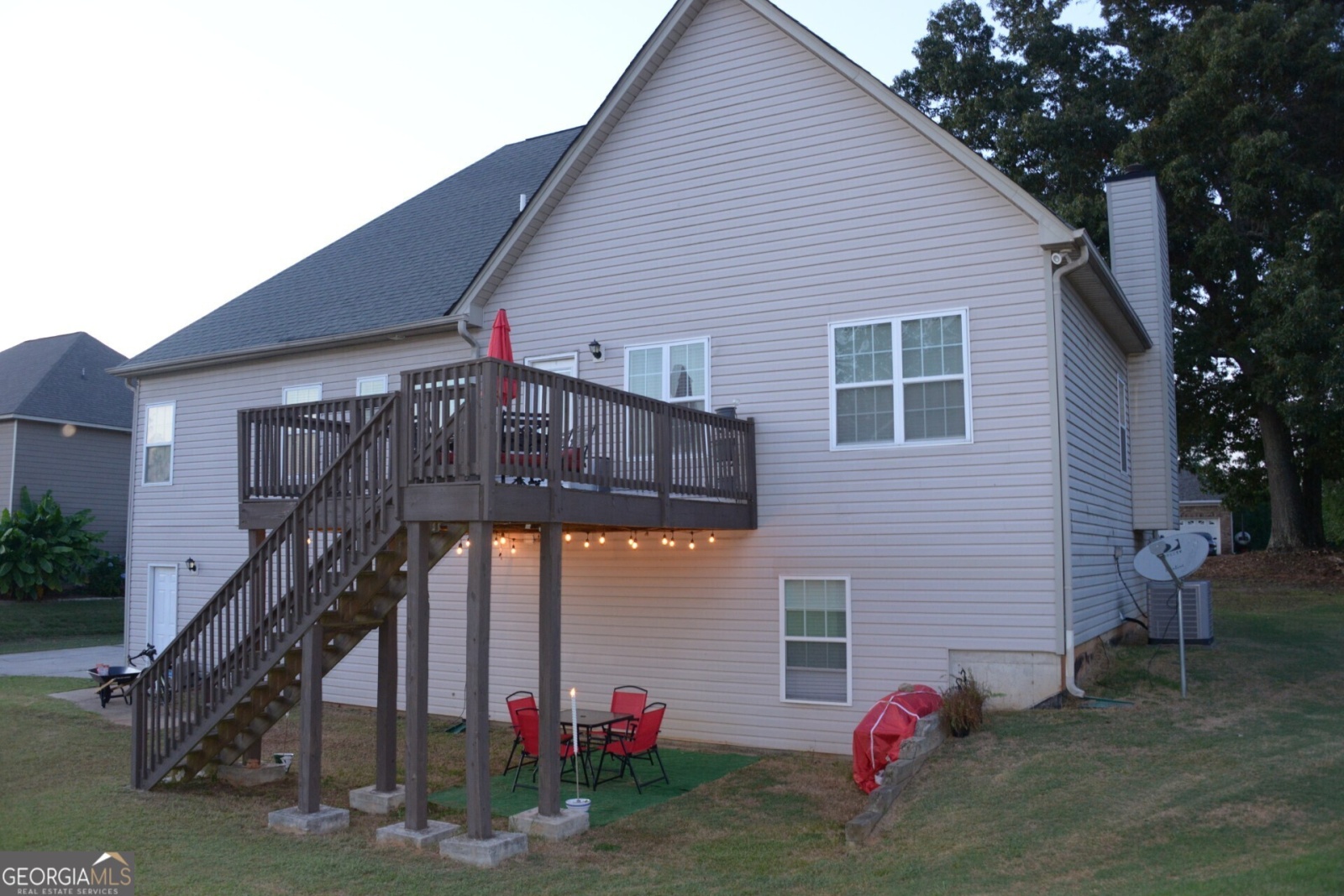 201 Brookwood Drive, Carrollton, Georgia 30117, 5 Bedrooms Bedrooms, ,3 BathroomsBathrooms,Residential,For Sale,Brookwood,9139094