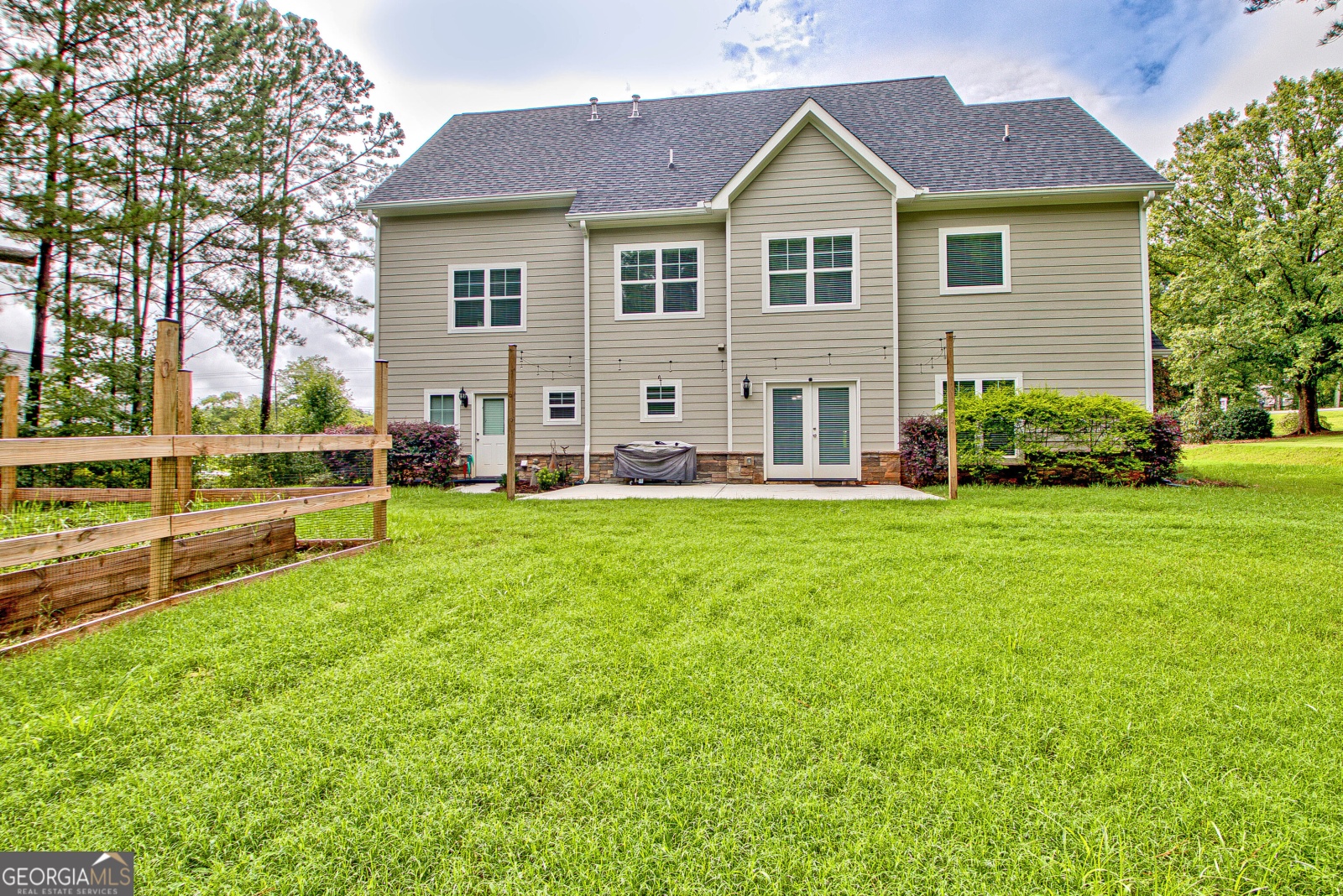 170 Castlewood Road, Tyrone, Georgia 30290, 4 Bedrooms Bedrooms, ,3 BathroomsBathrooms,Residential,For Sale,Castlewood,9139107