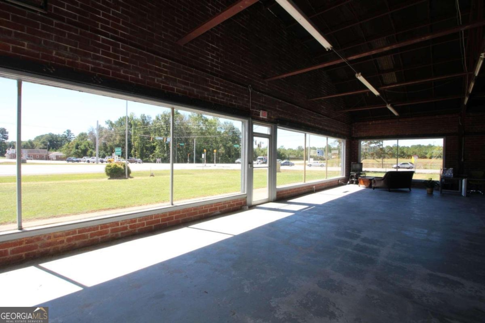 18 Highway 16, Newnan, Georgia 30263, ,Commercial Sale,For Sale,Highway 16,9139143