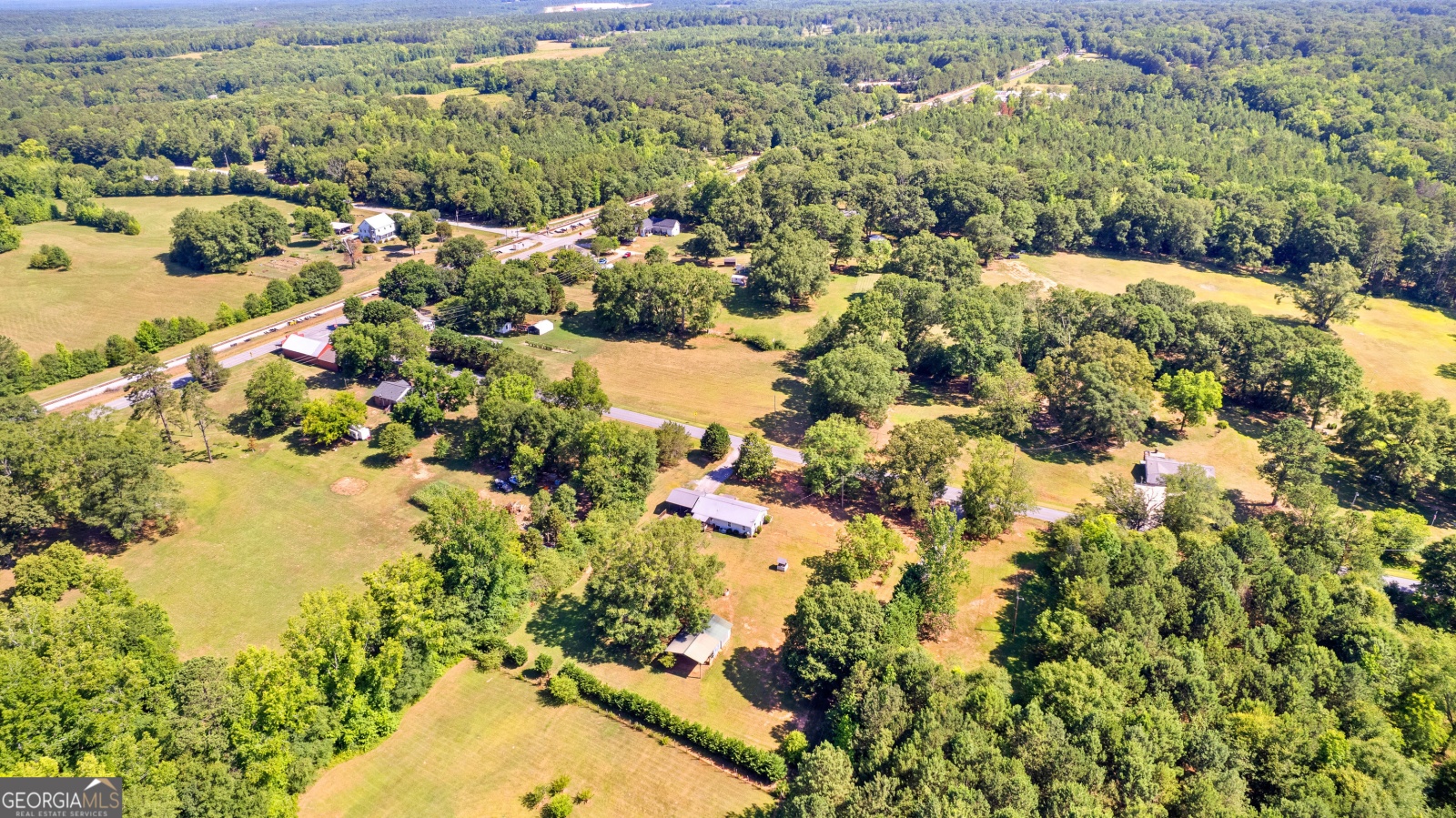 382 Lamb Road, Moreland, Georgia 30259, 3 Bedrooms Bedrooms, ,1 BathroomBathrooms,Residential,For Sale,Lamb,9139156