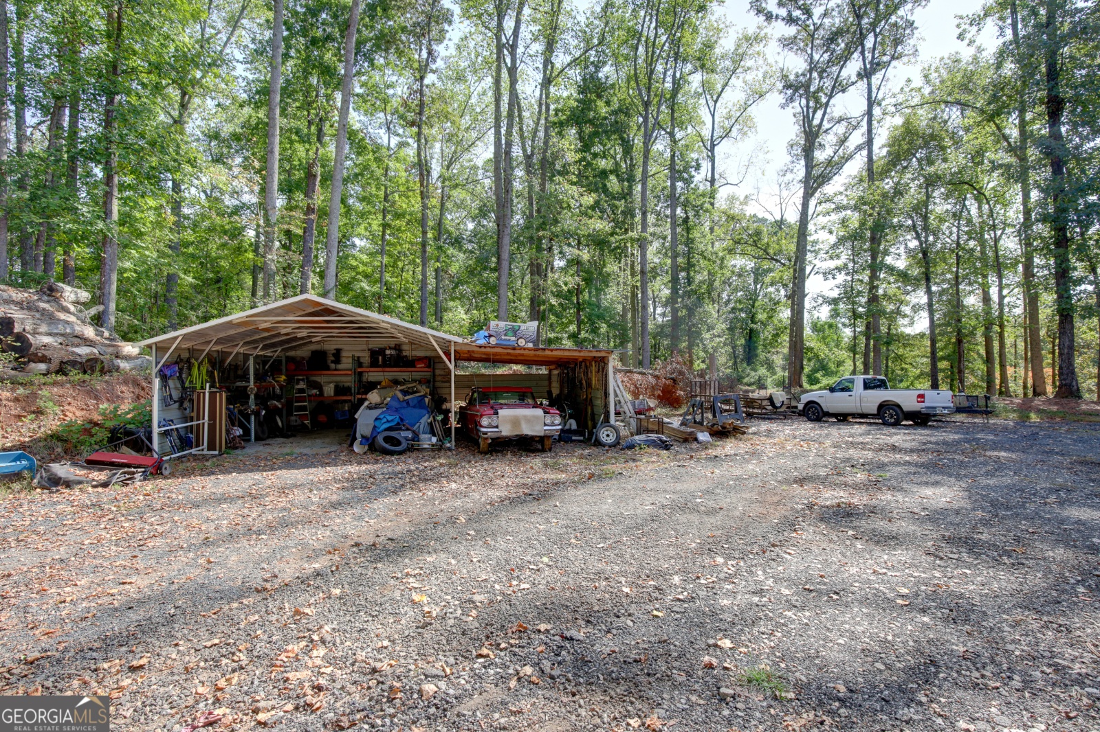 551 Handy Road, Newnan, Georgia 30263, 4 Bedrooms Bedrooms, ,3 BathroomsBathrooms,Residential,For Sale,Handy,9139234