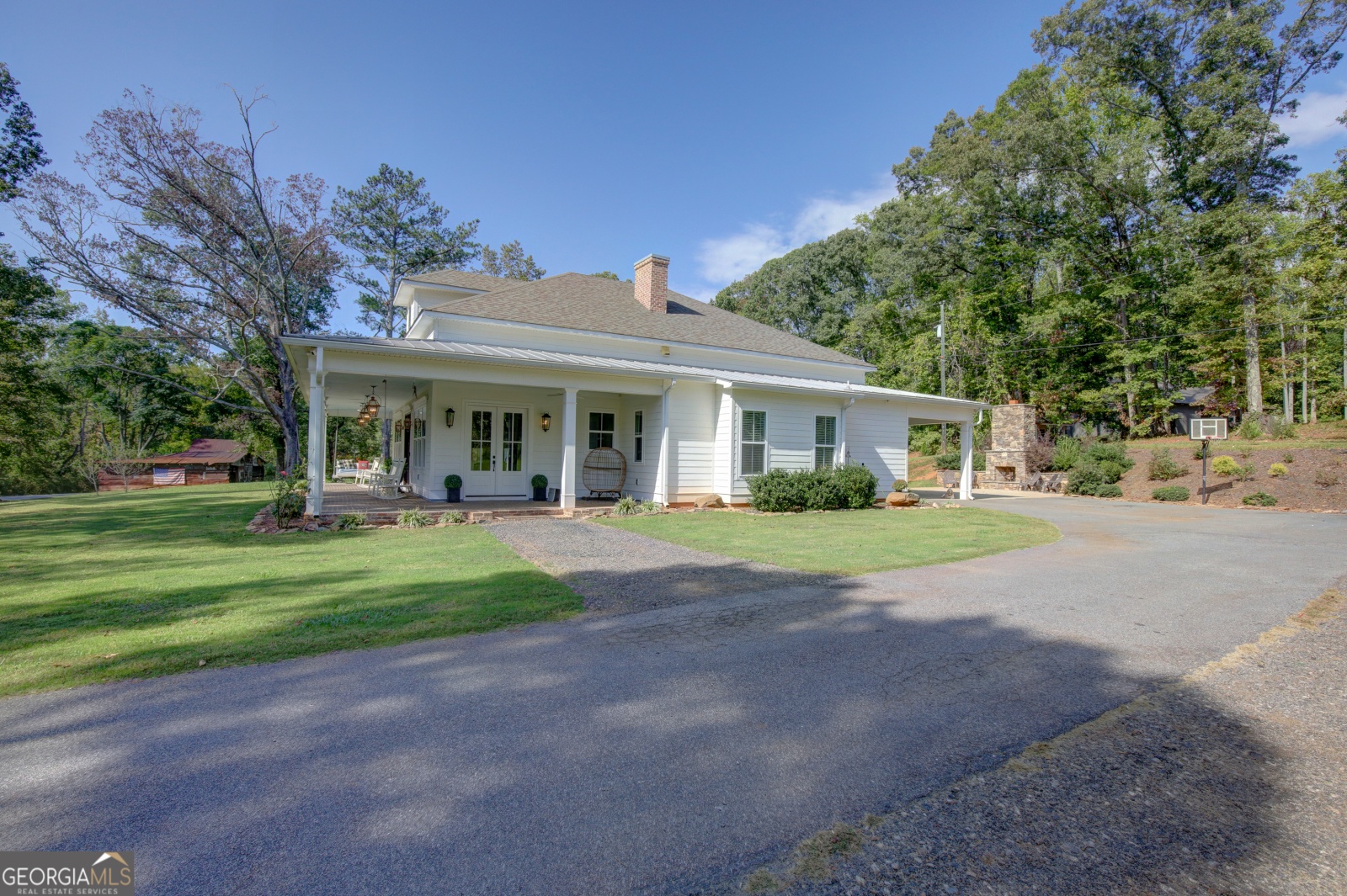 551 Handy Road, Newnan, Georgia 30263, 4 Bedrooms Bedrooms, ,3 BathroomsBathrooms,Residential,For Sale,Handy,9139234