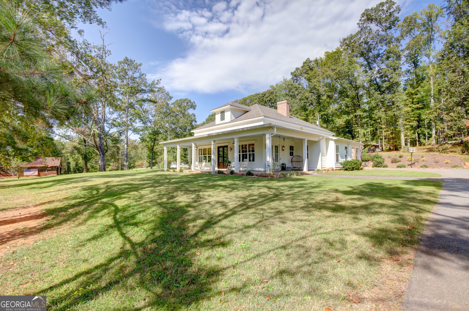 551 Handy Road, Newnan, Georgia 30263, 4 Bedrooms Bedrooms, ,3 BathroomsBathrooms,Residential,For Sale,Handy,9139234