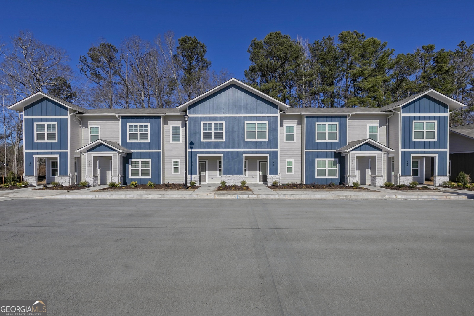 225 Rooker Drive, Lagrange, Georgia 30241, 3 Bedrooms Bedrooms, ,2 BathroomsBathrooms,Residential,For Sale,Rooker,9139240