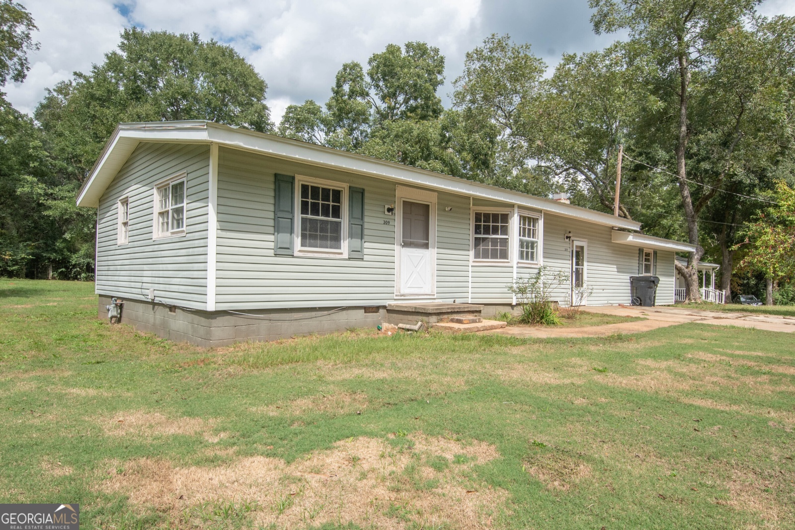 309 Lagrange Street, Grantville, Georgia 30220, 3 Bedrooms Bedrooms, ,2 BathroomsBathrooms,Residential,For Sale,Lagrange,9139362