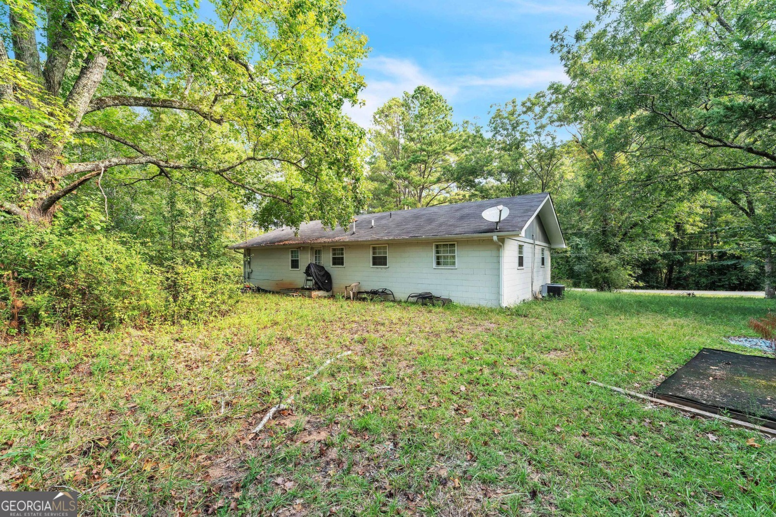 34 Newton Road, Newnan, Georgia 30263, 4 Bedrooms Bedrooms, ,2 BathroomsBathrooms,Residential,For Sale,Newton,9139554