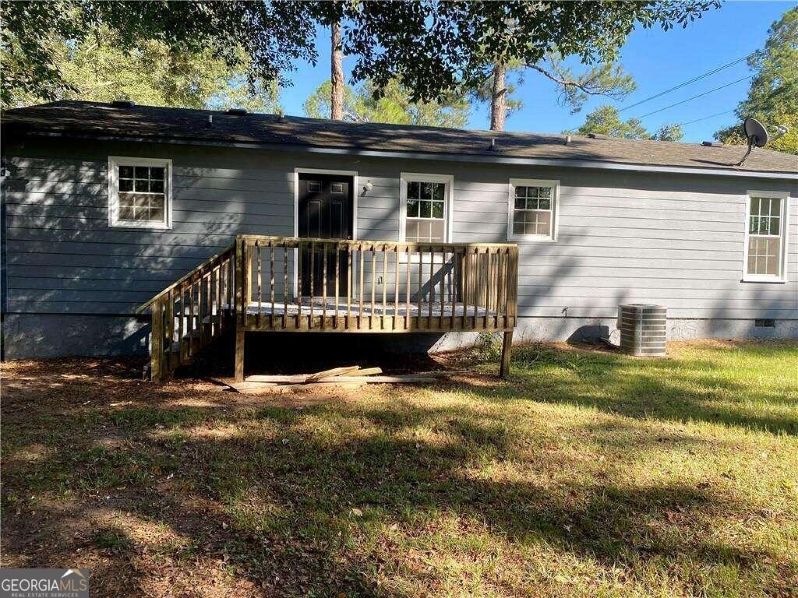 205 Hickory Circle, Carrollton, Georgia 30116, ,Residential Income,For Sale,Hickory,9139716