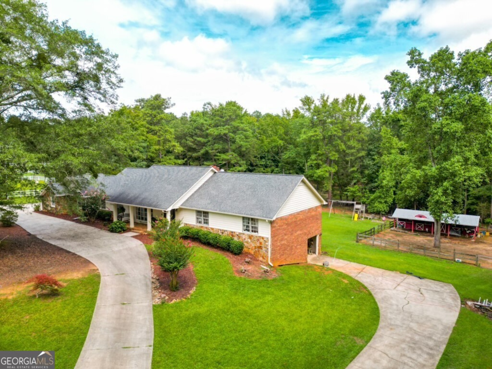 110 Thorne Ridge Trail, Fayetteville, Georgia 30214, 4 Bedrooms Bedrooms, ,3 BathroomsBathrooms,Residential,For Sale,Thorne Ridge,9139823