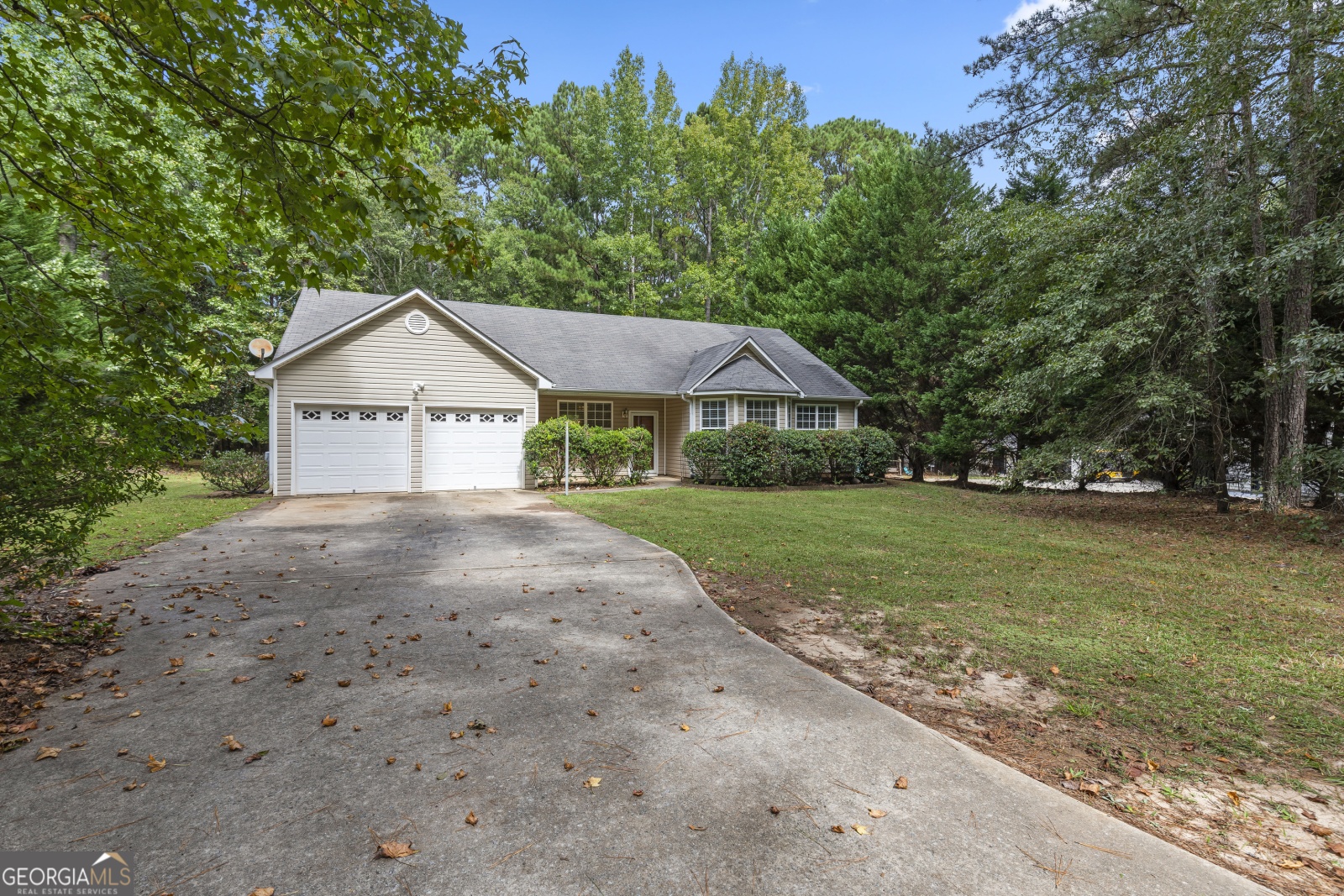 230 County Line Court, Fayetteville, Georgia 30215, 3 Bedrooms Bedrooms, ,2 BathroomsBathrooms,Residential,For Sale,County Line,9139867